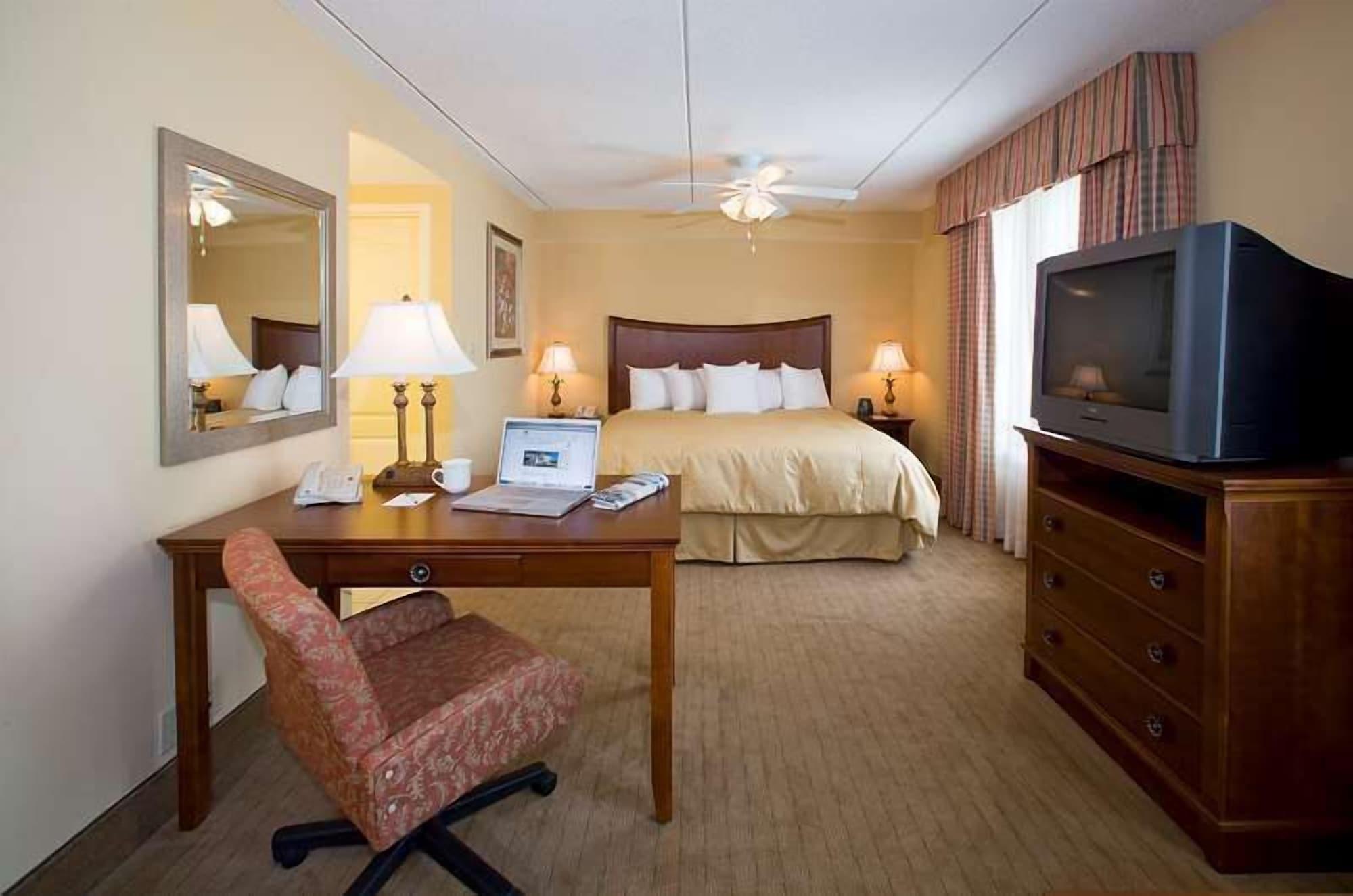 Homewood Suites By Hilton Chesapeake - Greenbrier Exterior foto