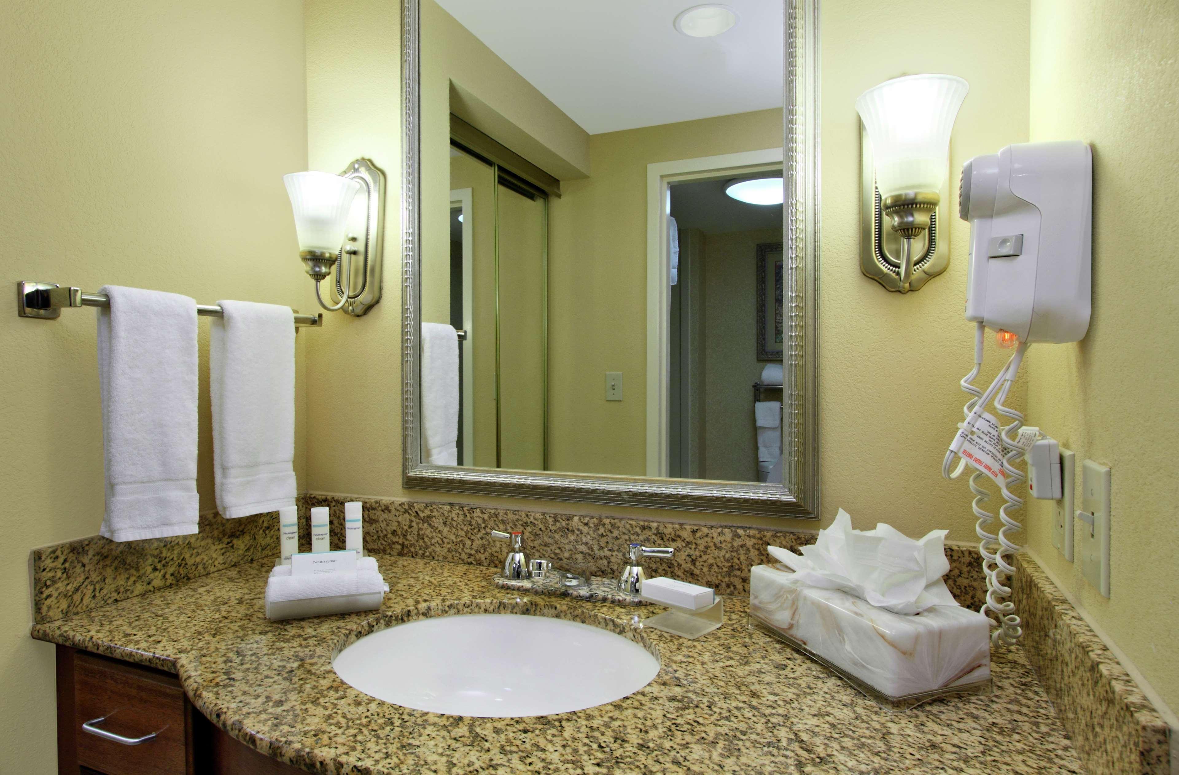 Homewood Suites By Hilton Chesapeake - Greenbrier Exterior foto