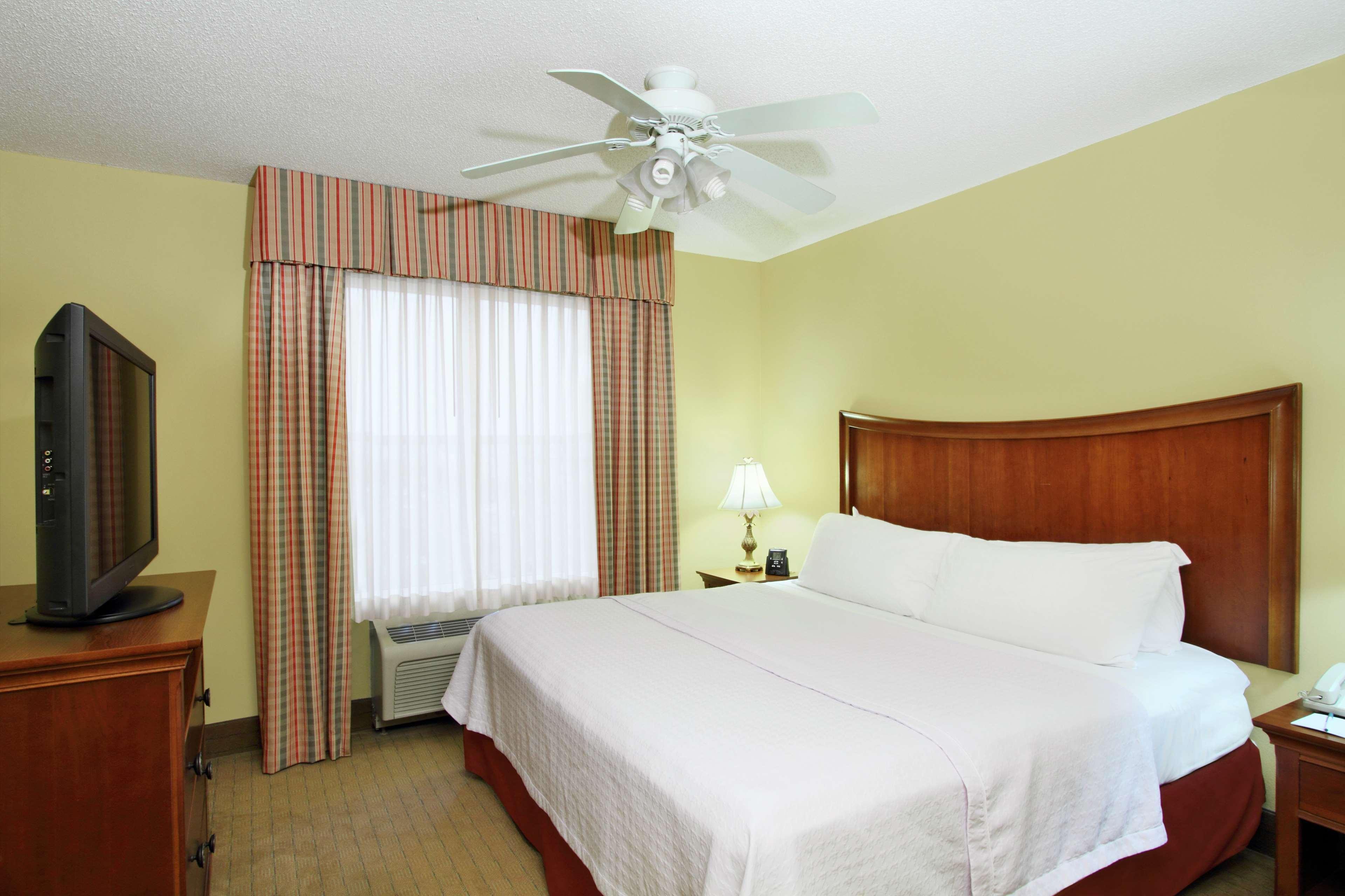 Homewood Suites By Hilton Chesapeake - Greenbrier Exterior foto